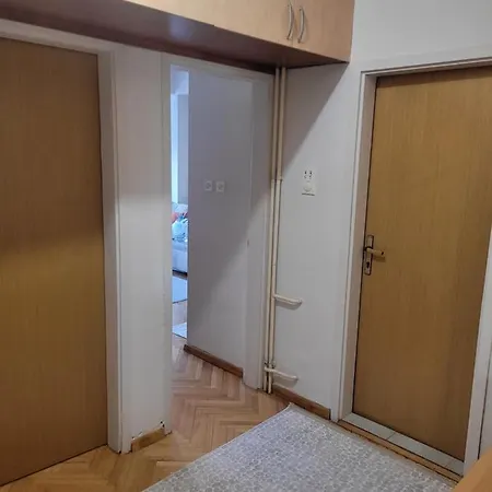 Nika's Daire *