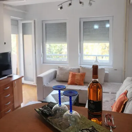 Nika's * Skopje