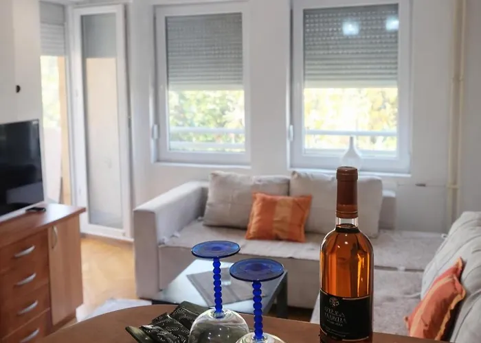 Nika's * Скоп'є